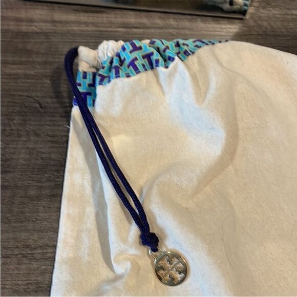 Tory Burch Drawstring Pouch shoe bag with Geometric Trim - Picture 3 of 5